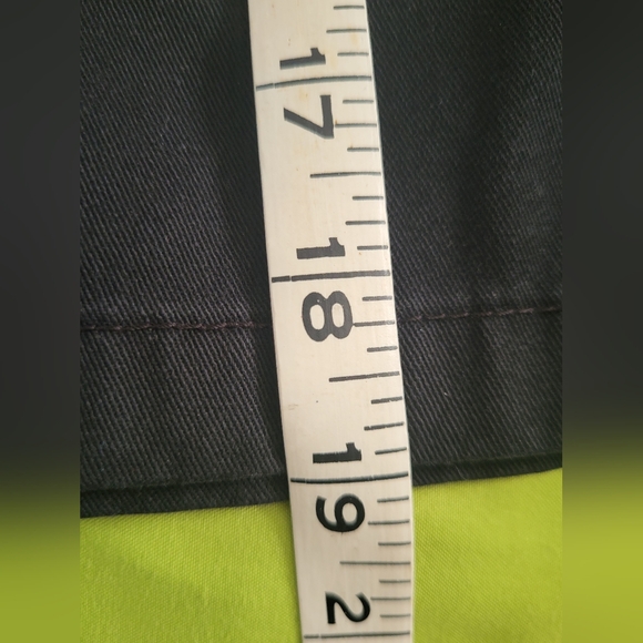 Quicksilver men's dressy shorts size 28 - Picture 6 of 7